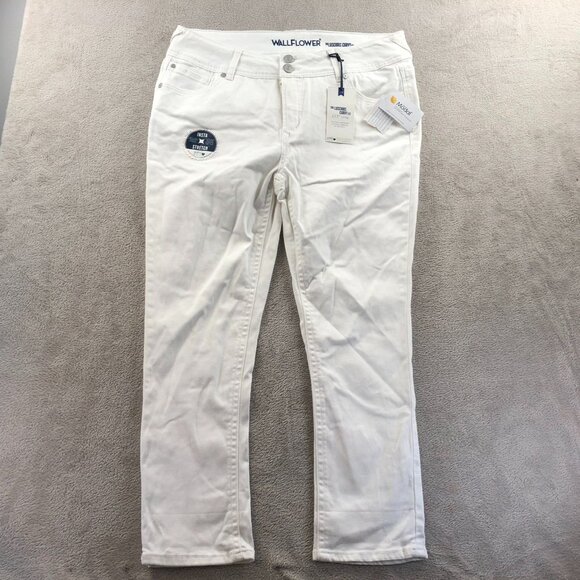 NWT Wallflower Women Jeans Size 15 White Denim Luscious Curvy Fit Stretch Casual - Picture 16 of 16